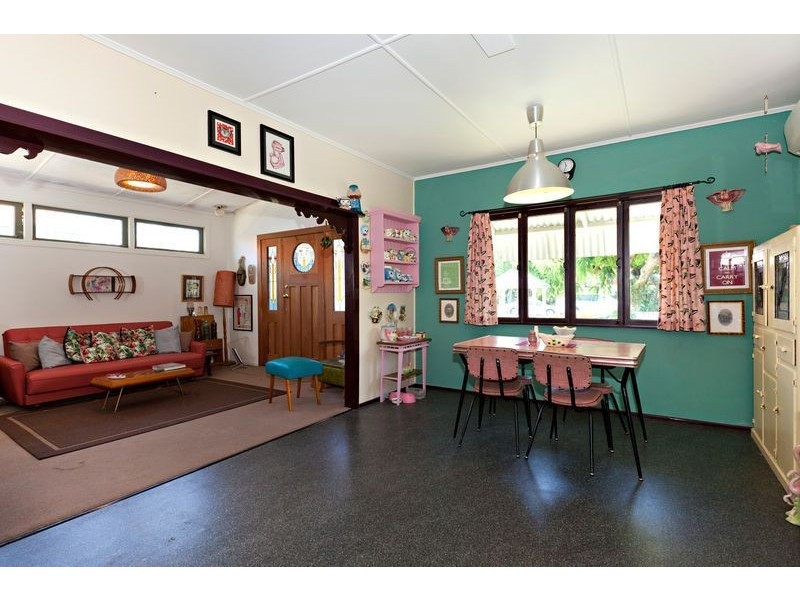 320 Scarborough Road, Scarborough QLD 4020