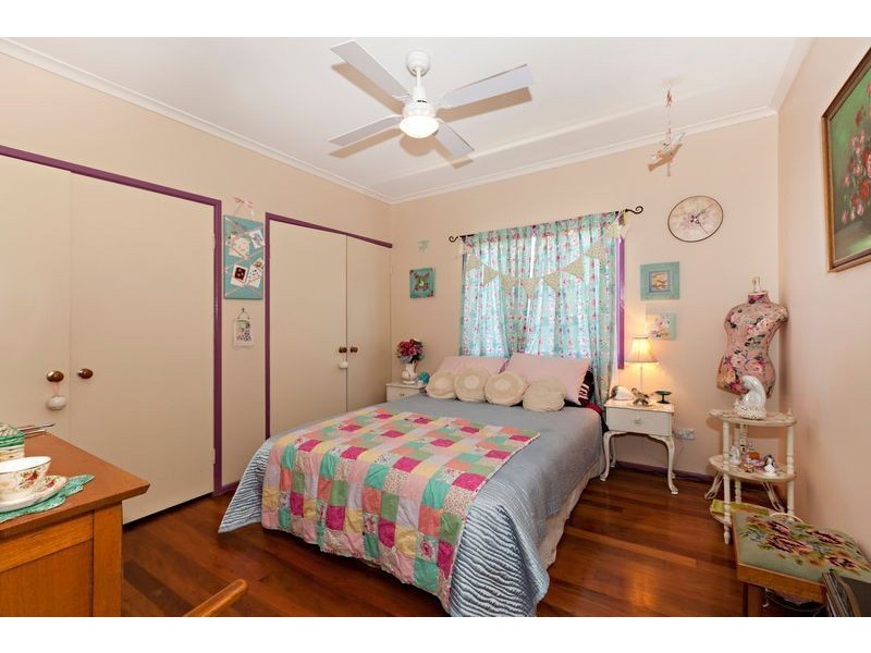 320 Scarborough Road, Scarborough QLD 4020