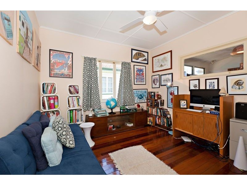 320 Scarborough Road, Scarborough QLD 4020