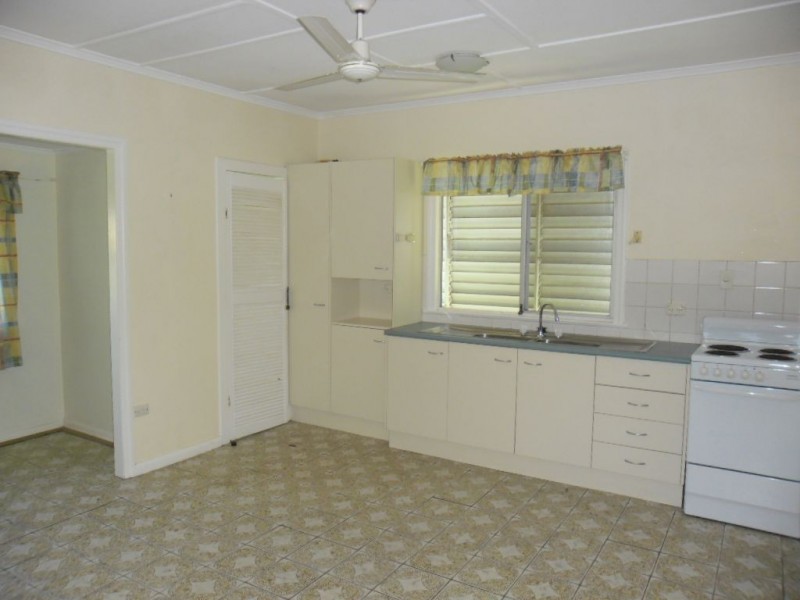 24 Range Avenue, Brighton QLD 4017