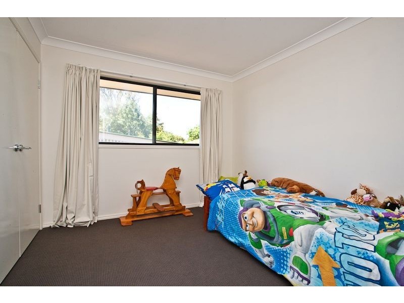 1 Brighton Street, Woody Point QLD 4019