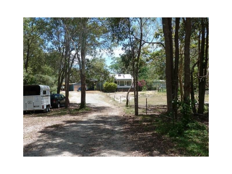17 Mynott Road, Beachmere QLD 4510