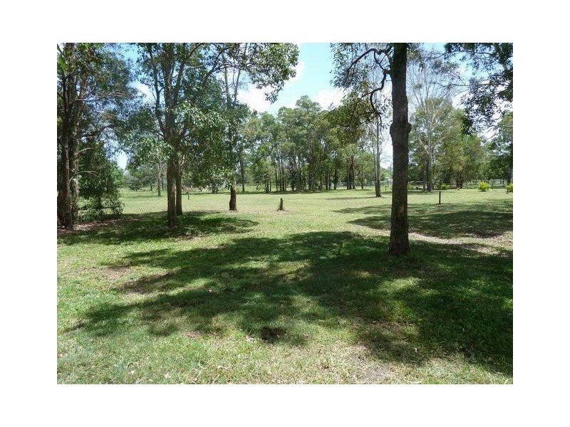 17 Mynott Road, Beachmere QLD 4510