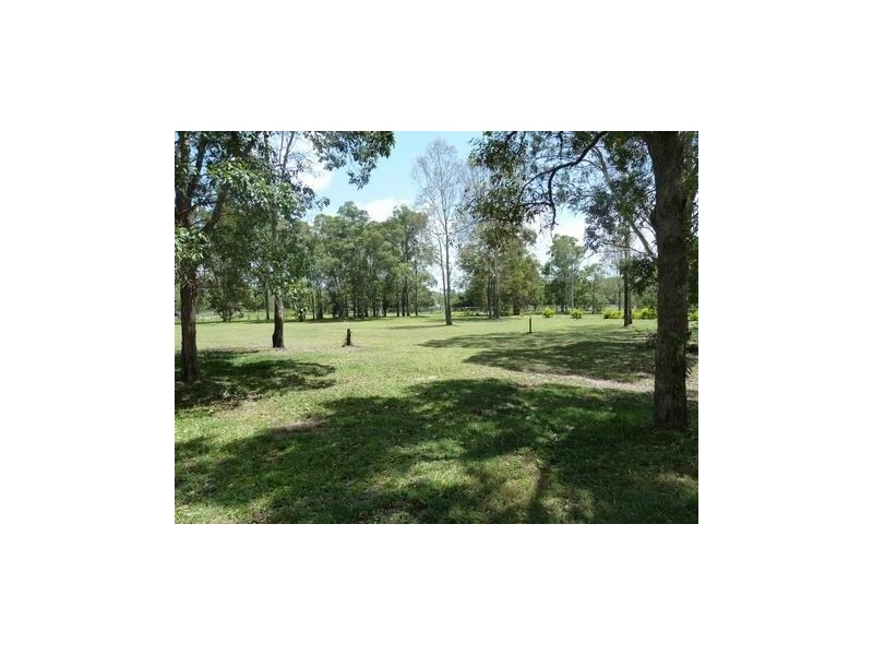 17 Mynott Road, Beachmere QLD 4510