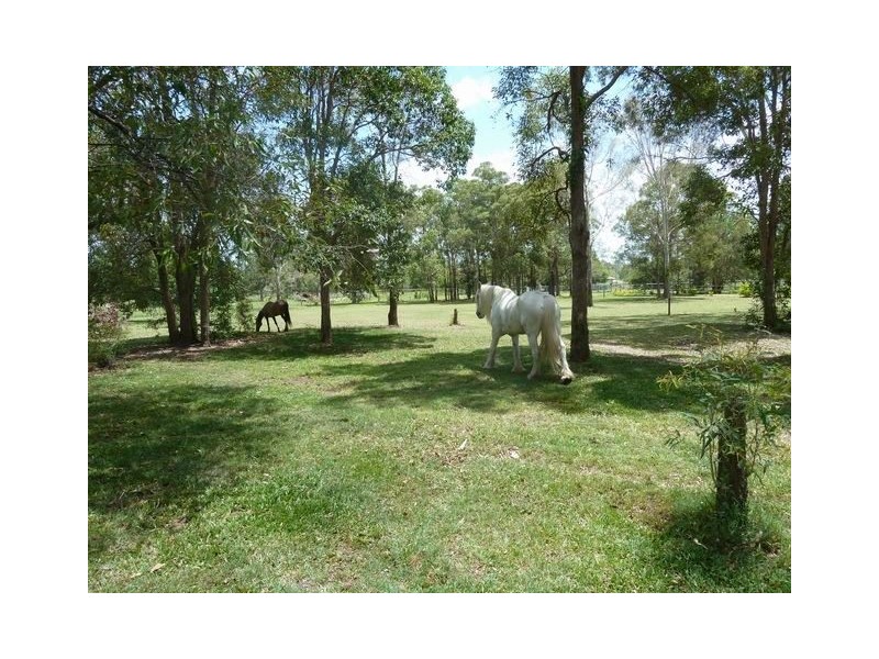 17 Mynott Road, Beachmere QLD 4510