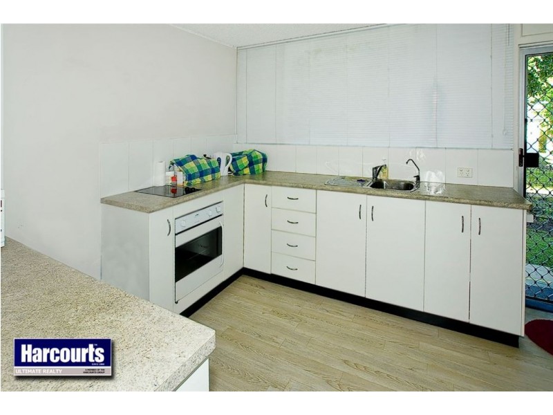 4/31 King Street, Woody Point QLD 4019