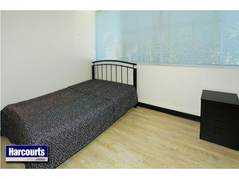 4/31 King Street, Woody Point QLD 4019