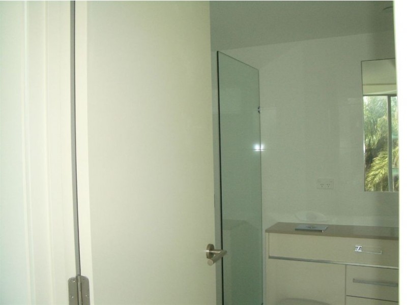 8/16 Prince Edward Parade, Redcliffe QLD 4020