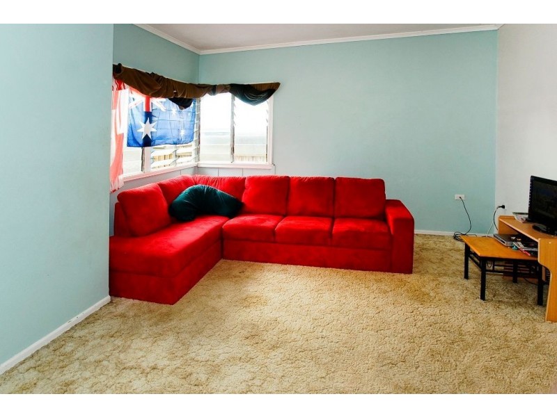 15 Griffith Road, Scarborough QLD 4020