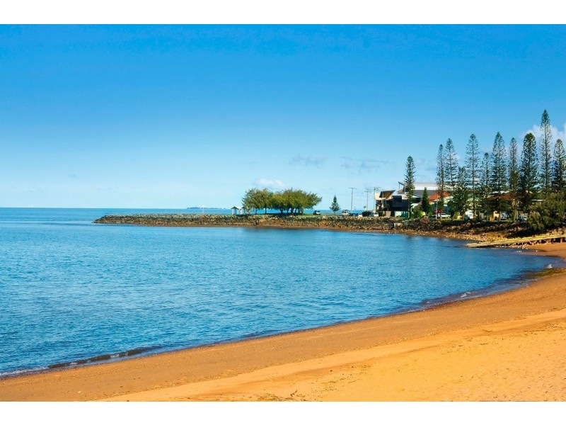 15 Griffith Road, Scarborough QLD 4020