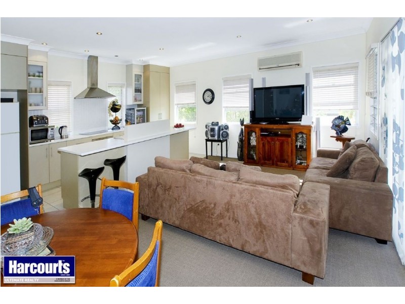 9/415 Scarborough Road, Scarborough QLD 4020