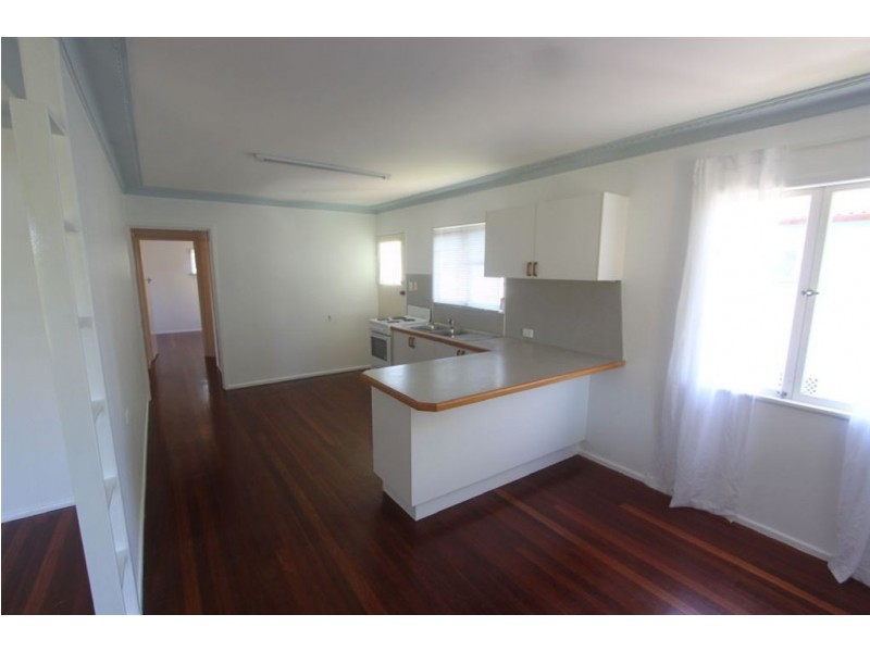 129 Mein Street, Scarborough QLD 4020