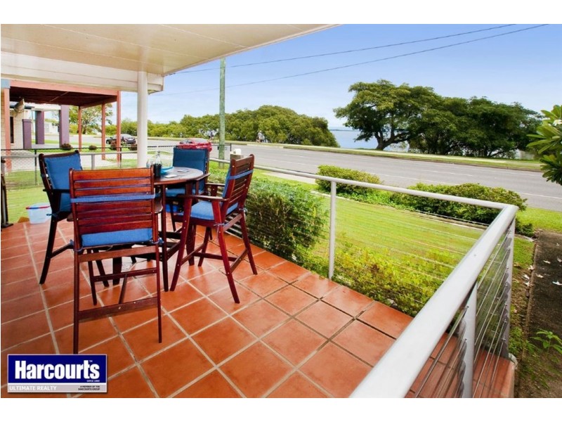 56 Oyster Point Esplanade, Scarborough QLD 4020