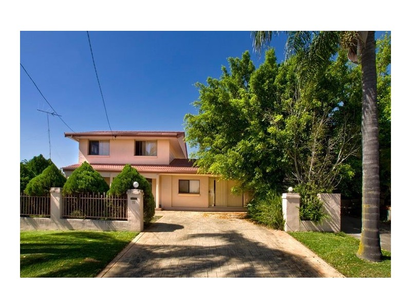 15 Cinnamon Court, Redcliffe QLD 4020