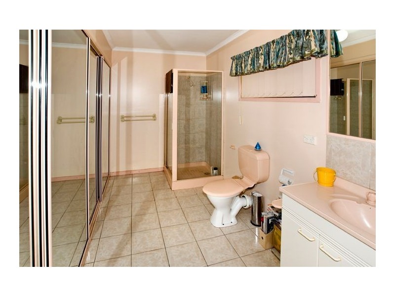 15 Cinnamon Court, Redcliffe QLD 4020