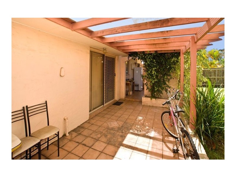 15 Cinnamon Court, Redcliffe QLD 4020