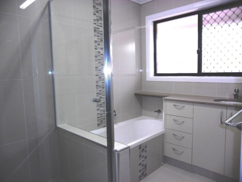 15 Pinewood Street, Redcliffe QLD 4020