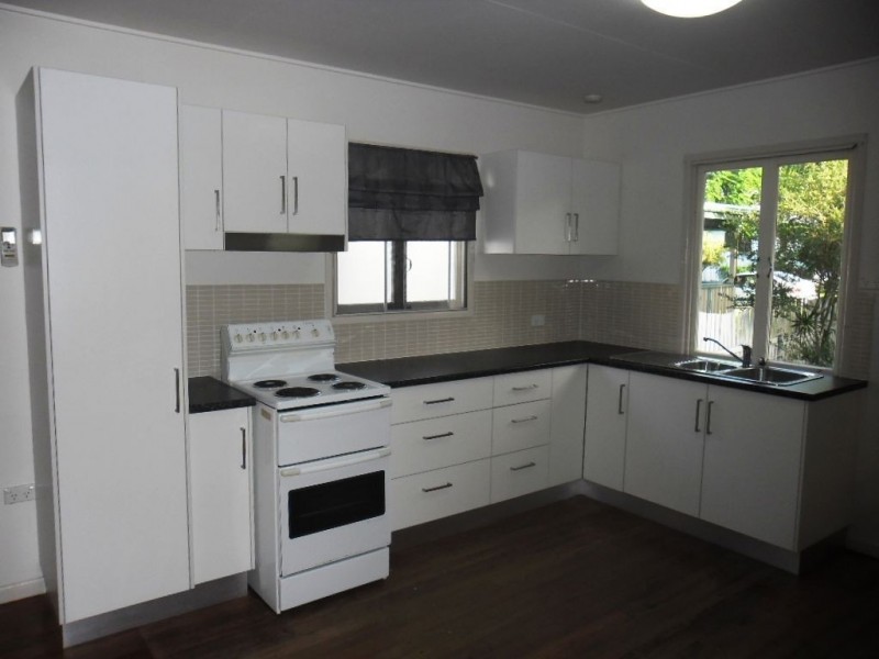 32 Cox Street, Margate QLD 4019
