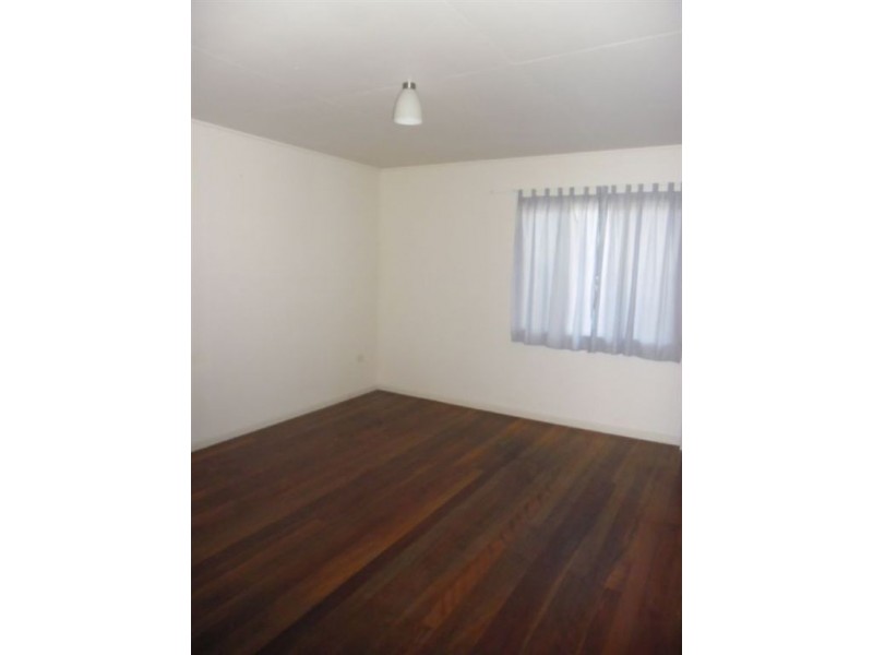 32 Cox Street, Margate QLD 4019