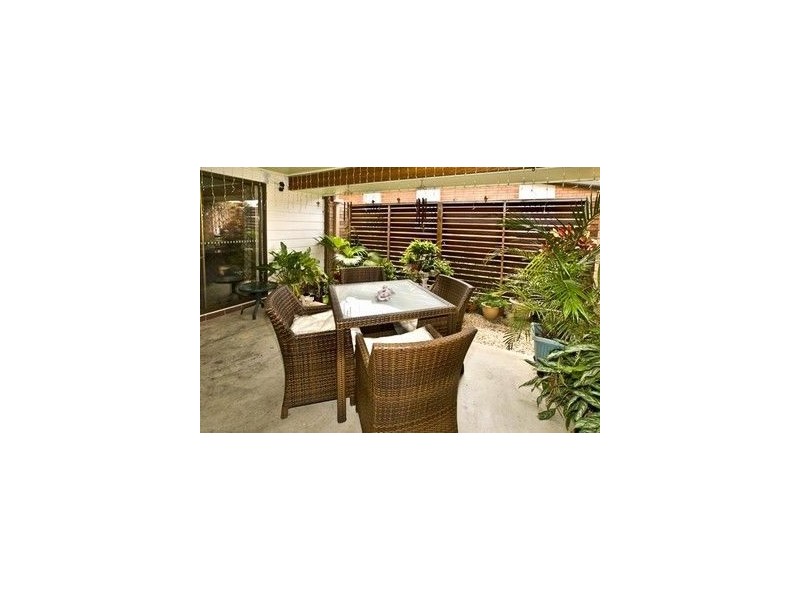 19 Kennedy Esplanade, Scarborough QLD 4020