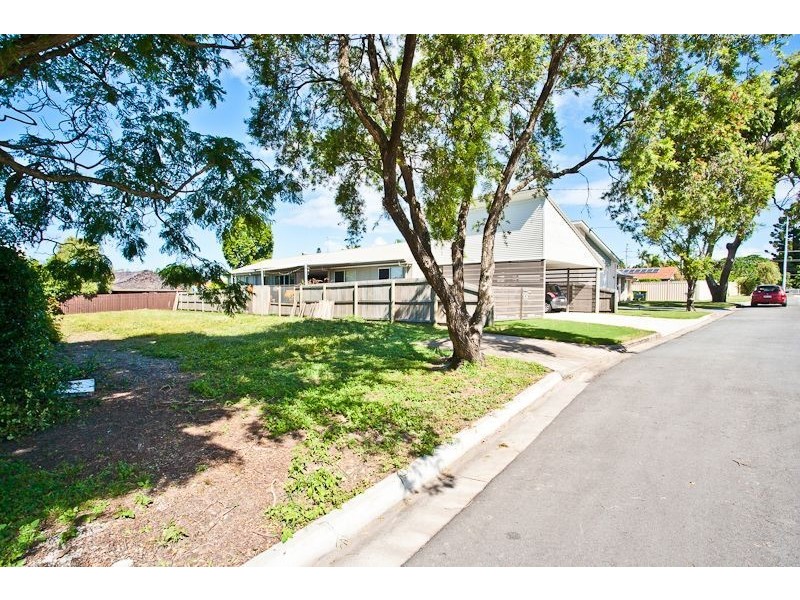 4B Richens Street, Redcliffe QLD 4020