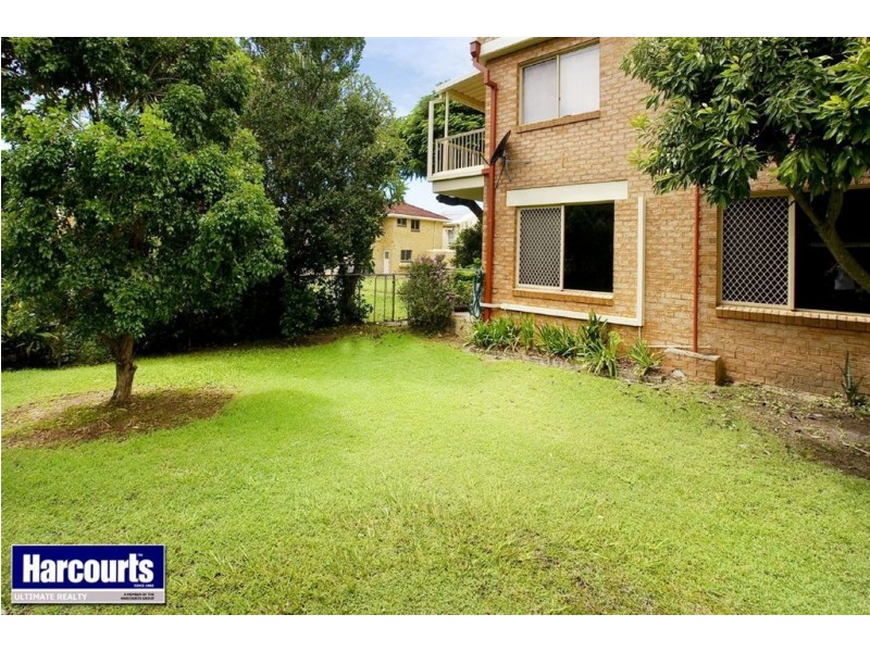 2/162 Prince Edward Parade, Scarborough QLD 4020