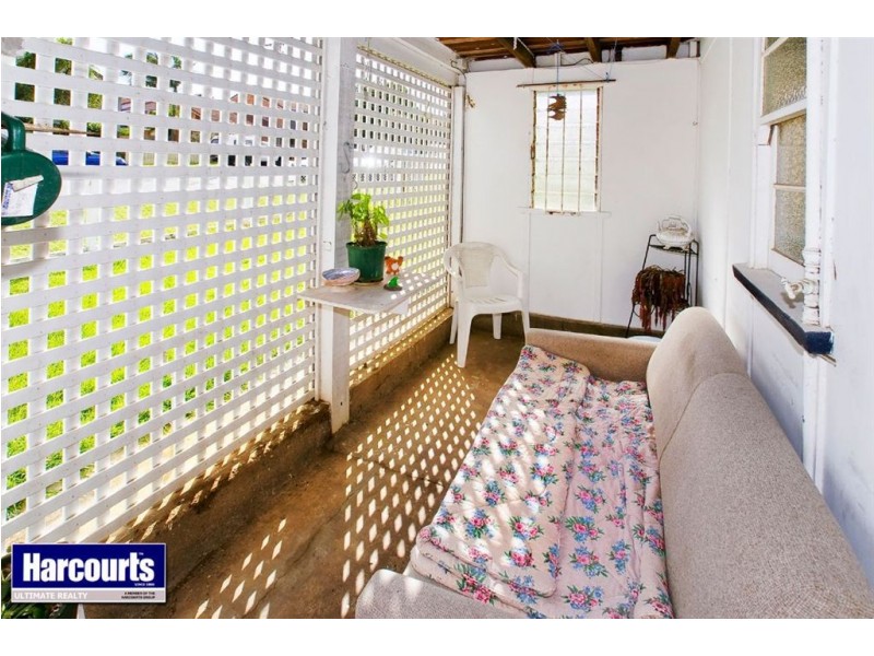 35 Caroline Street, Woody Point QLD 4019