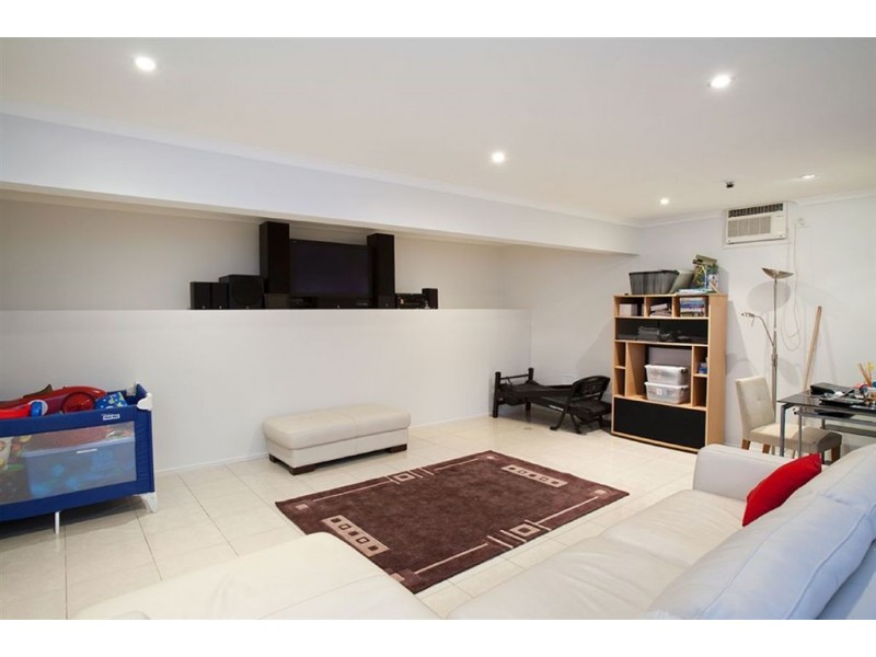 42 Whytecliffe Parade, Woody Point QLD 4019