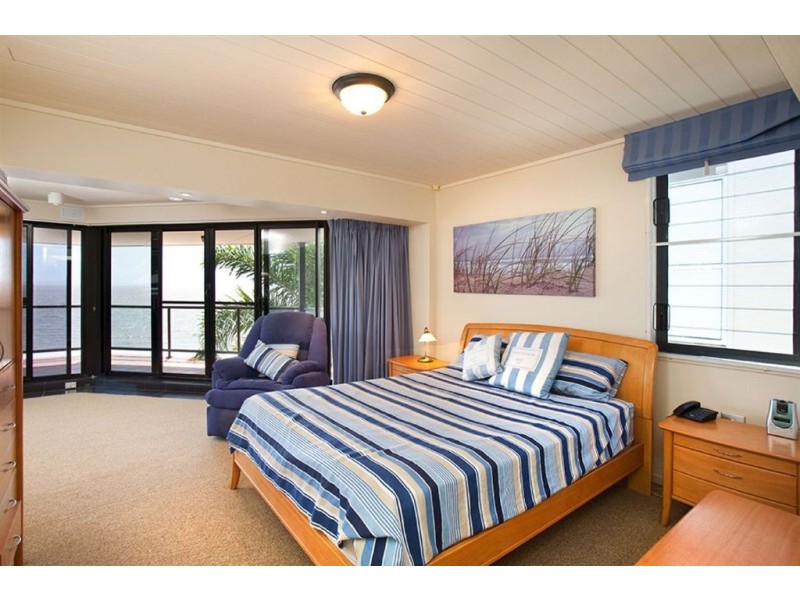 42 Whytecliffe Parade, Woody Point QLD 4019