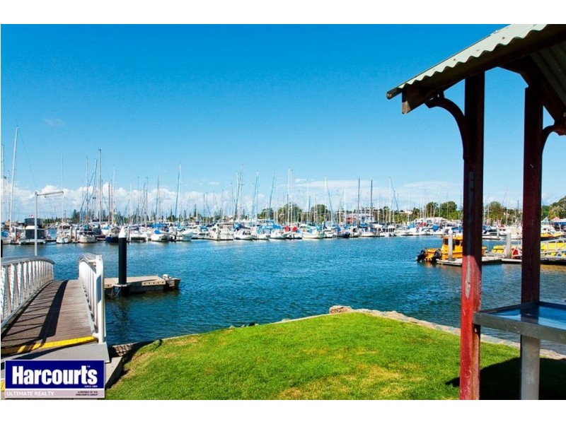 46 Central Avenue, Scarborough QLD 4020