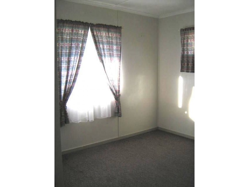 10 Edwin Street, Redcliffe QLD 4020