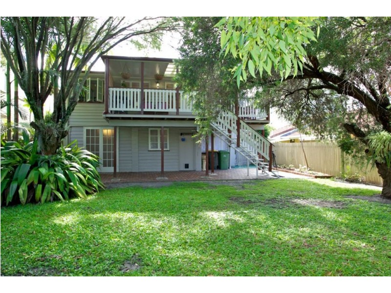 1 Louis Street, Redcliffe QLD 4020