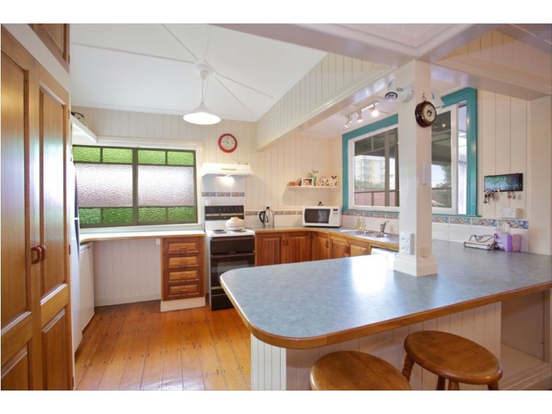 1 Louis Street, Redcliffe QLD 4020