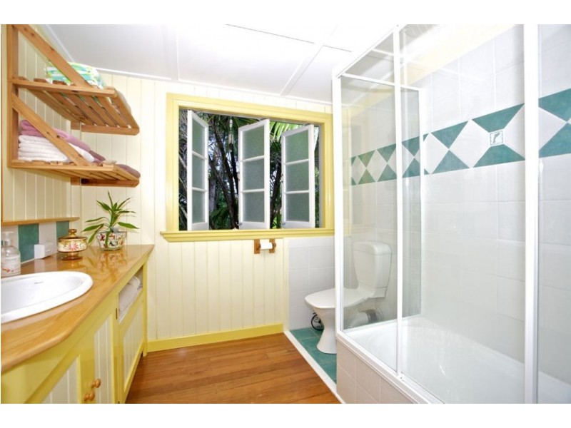 1 Louis Street, Redcliffe QLD 4020