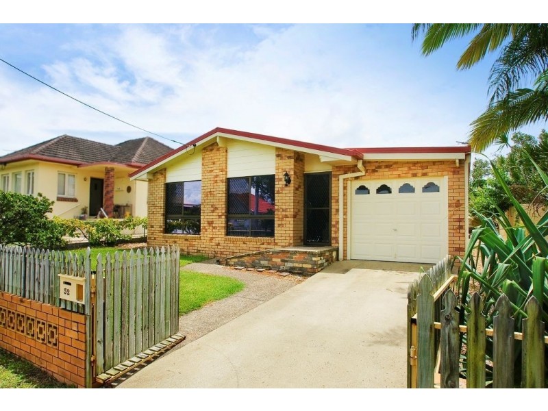 52 McCulloch Avenue, Margate QLD 4019