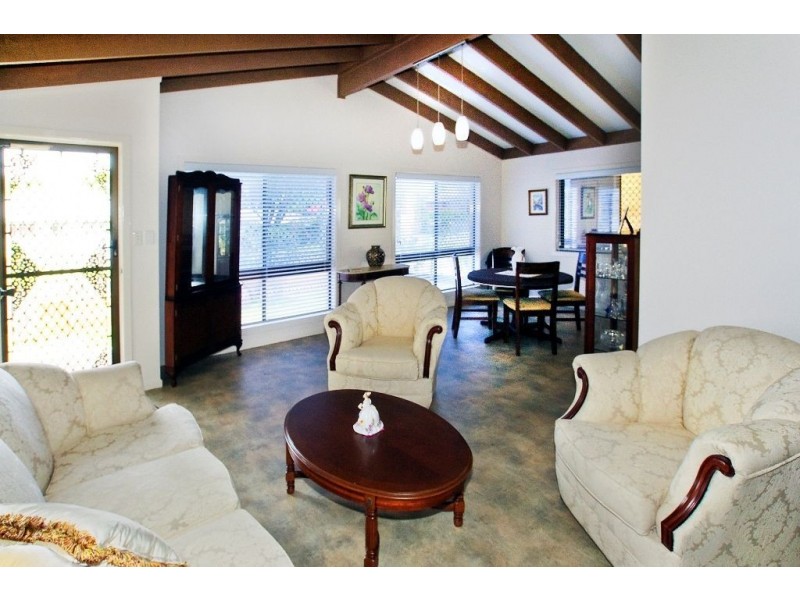 52 McCulloch Avenue, Margate QLD 4019