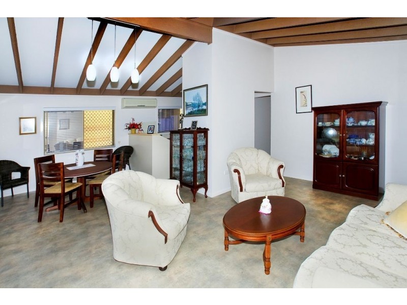 52 McCulloch Avenue, Margate QLD 4019