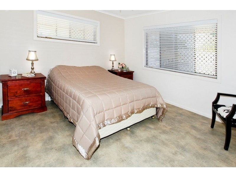 52 McCulloch Avenue, Margate QLD 4019