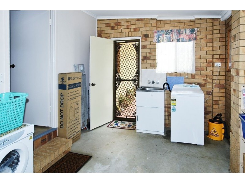 52 McCulloch Avenue, Margate QLD 4019