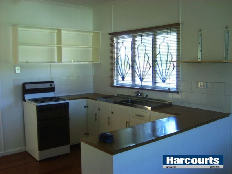 37 Palmtree Avenue, Scarborough QLD 4020