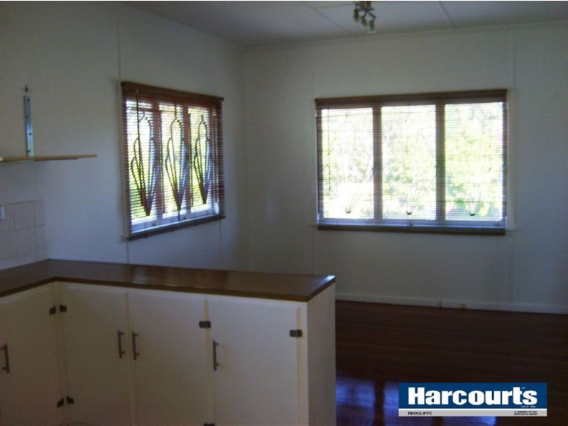 37 Palmtree Avenue, Scarborough QLD 4020