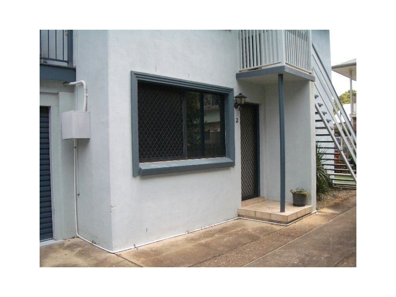 2/19 Prince Edward Parade, Redcliffe QLD 4020