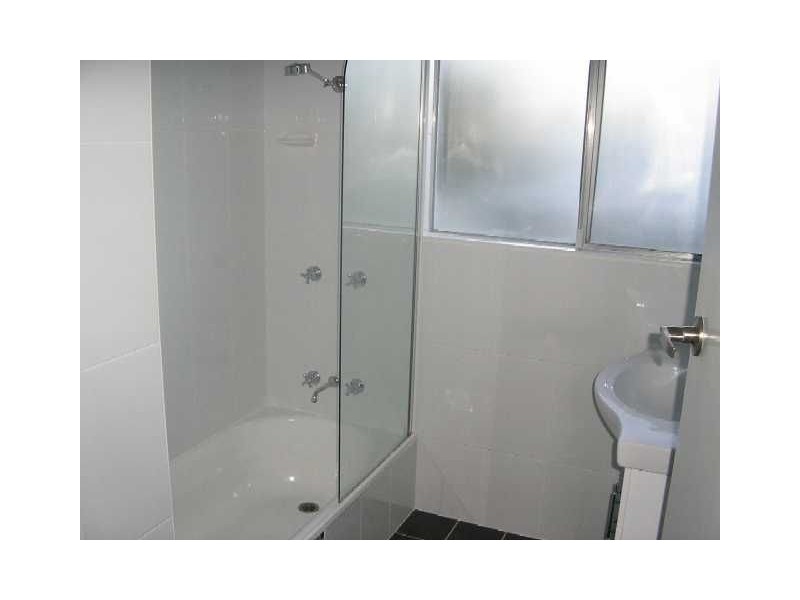 16 Yates Street, Redcliffe QLD 4020