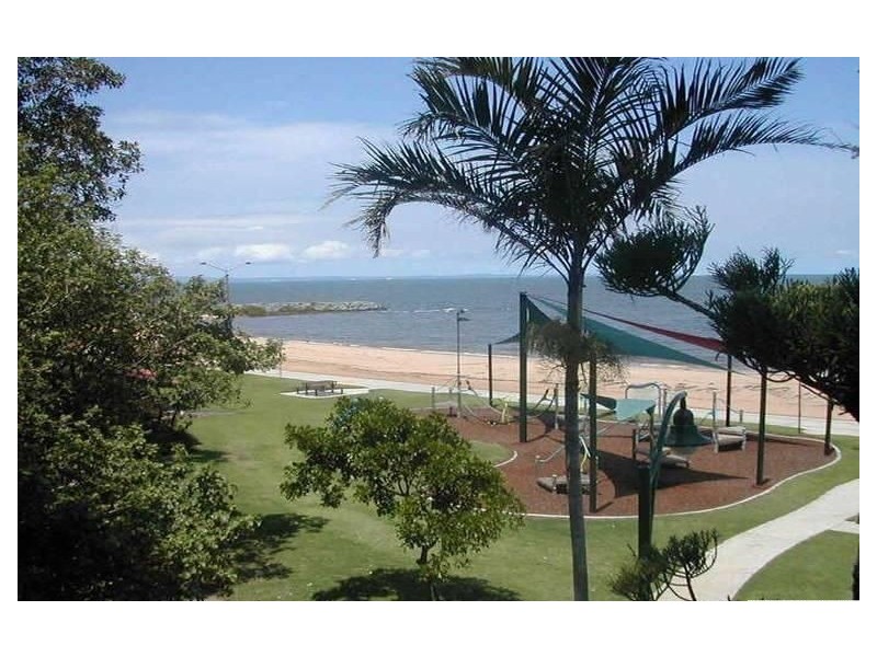 2/8 Louis street, Redcliffe QLD 4020