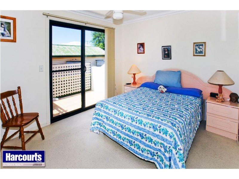2/8 Herbert Street, Scarborough QLD 4020