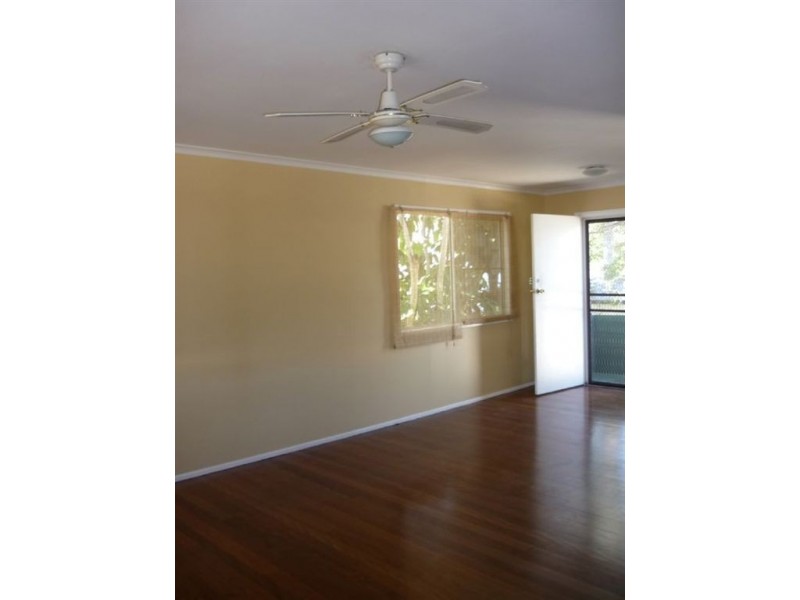 16 Roma Street, Scarborough QLD 4020