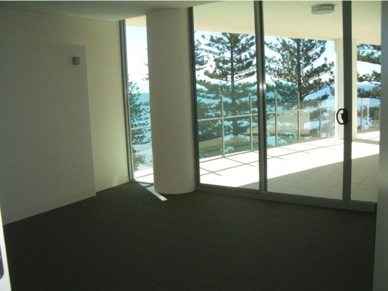 11/16 Prince Edward Parade, Redcliffe QLD 4020