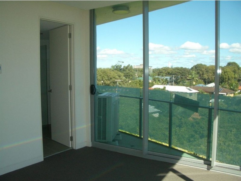 11/16 Prince Edward Parade, Redcliffe QLD 4020