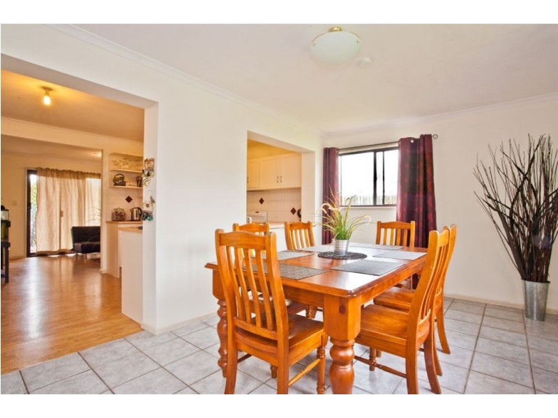 10 Willoughby Court, Kippa-ring QLD 4021