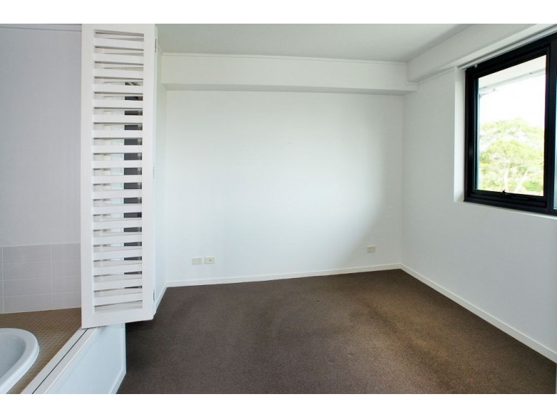 202/25 Dix Street, Redcliffe QLD 4020